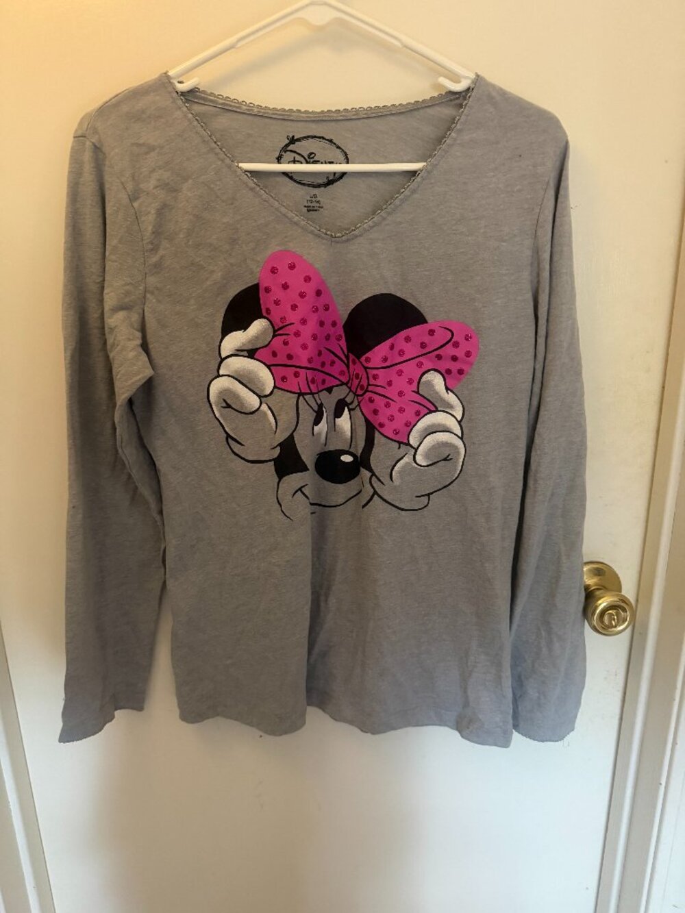 Disney Minne Mouse Gray Tee W L